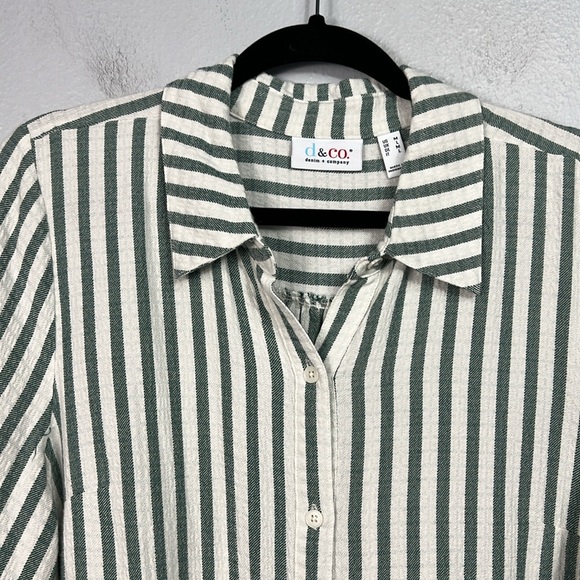 Denim & Co Textured Woven Peplum Stripe Long Sleeve Shirt Medium - Picture 2 of 7